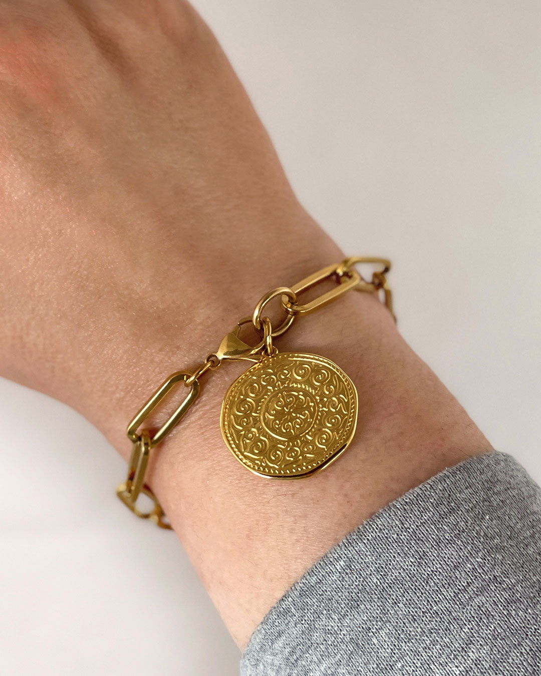 CHUNKY COIN BRACELET
