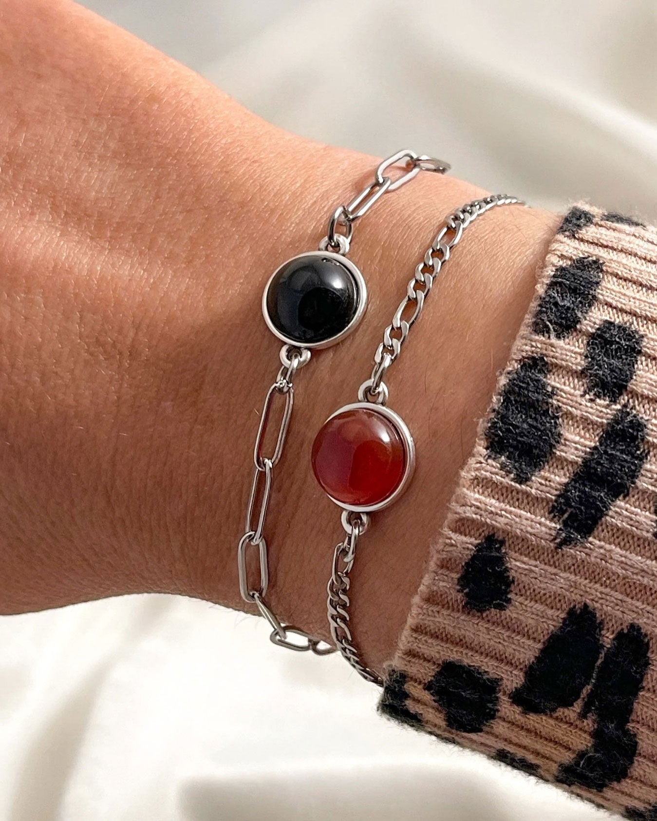 BLACK ONYX GEMSTONE PAPERCLIP CHAIN BRACELET