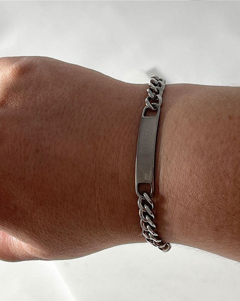 BAR BRACELET IN SILVER