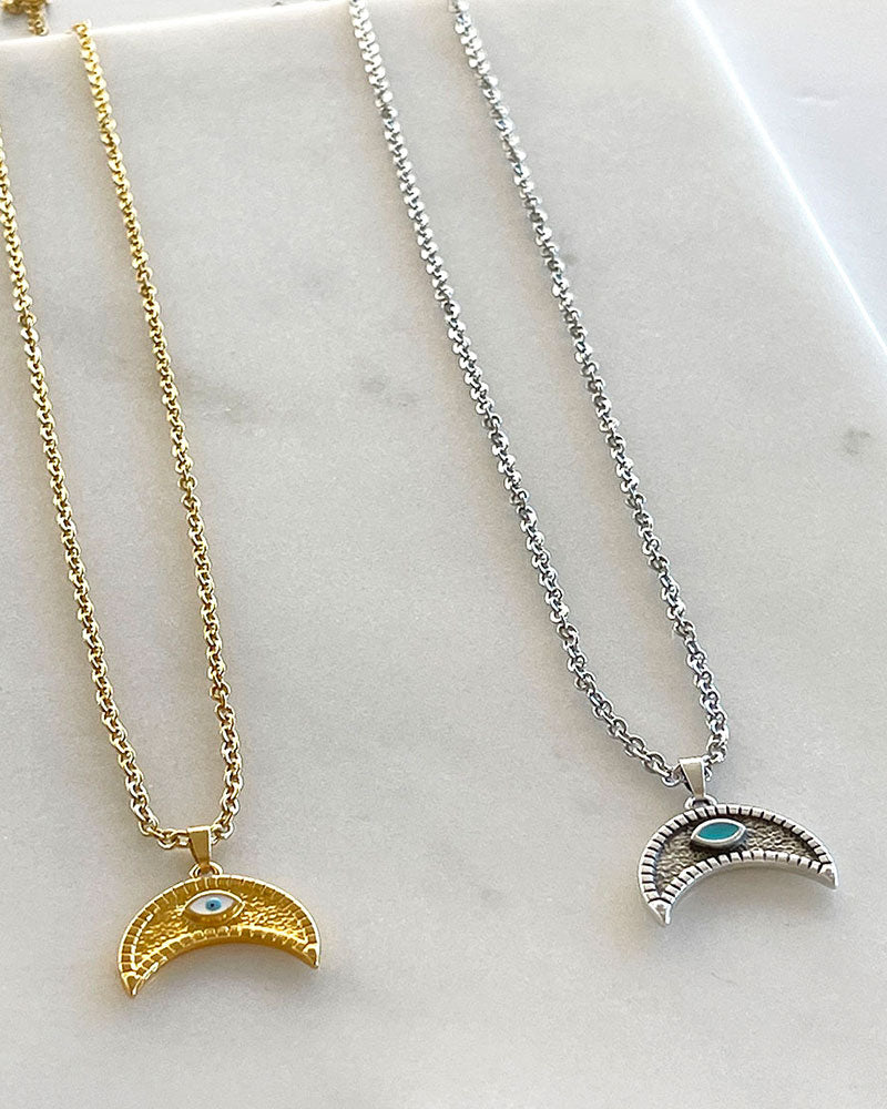 Horn Pendant Necklace