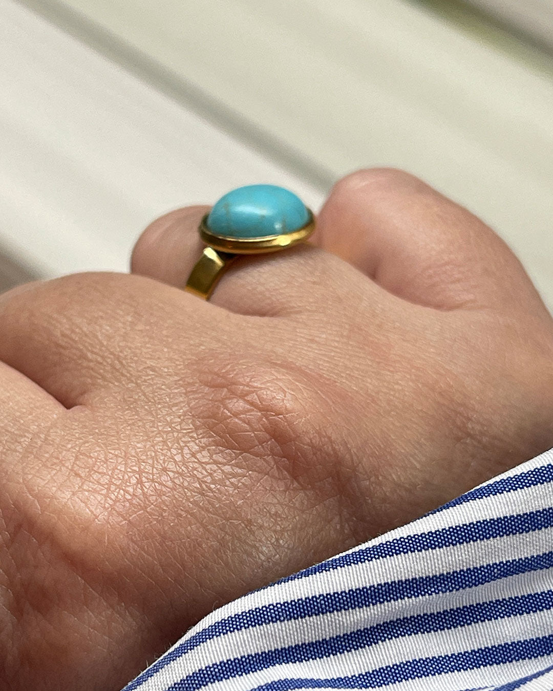 TURQUOISE VINTAGE RING IN GOLD