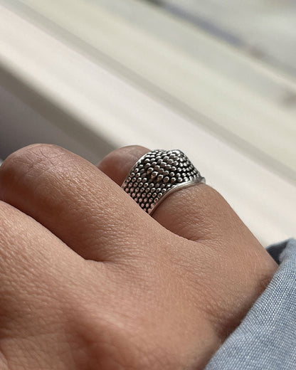 DOTTED RING