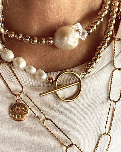 BAROQUE PEARL NECKLACE