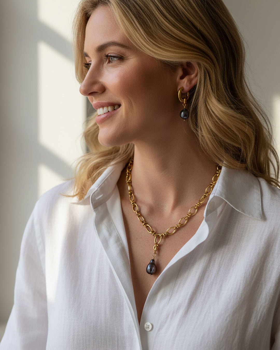 Model wearing the Black Baroque Pearl Bundle