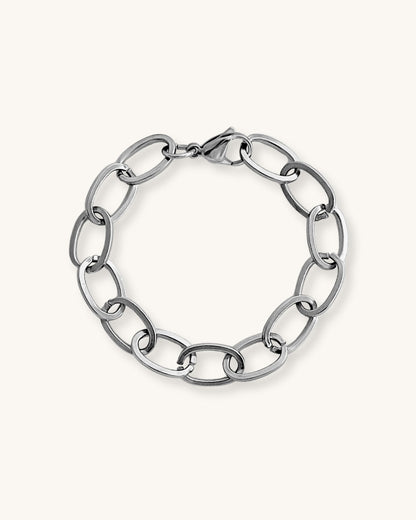 Chunky oval links chain bracelet in silver on a white background