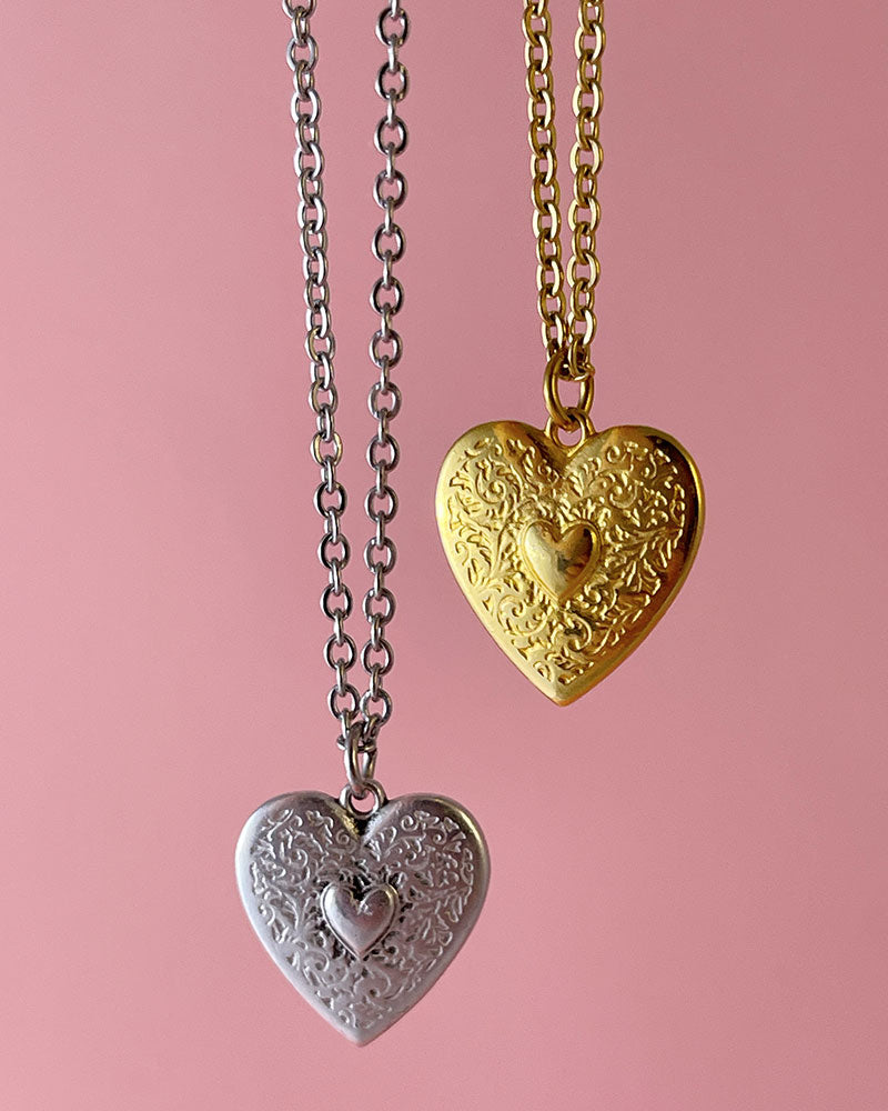 HEART NECKLACE