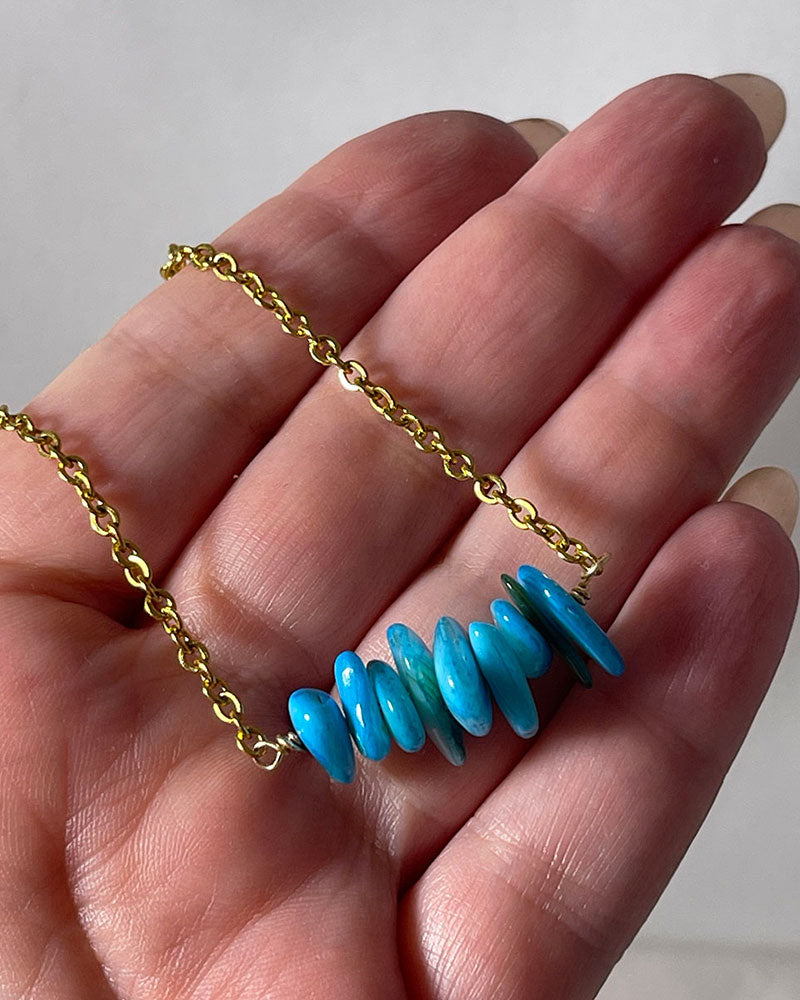 TURQUOISE CHIP CHOKER