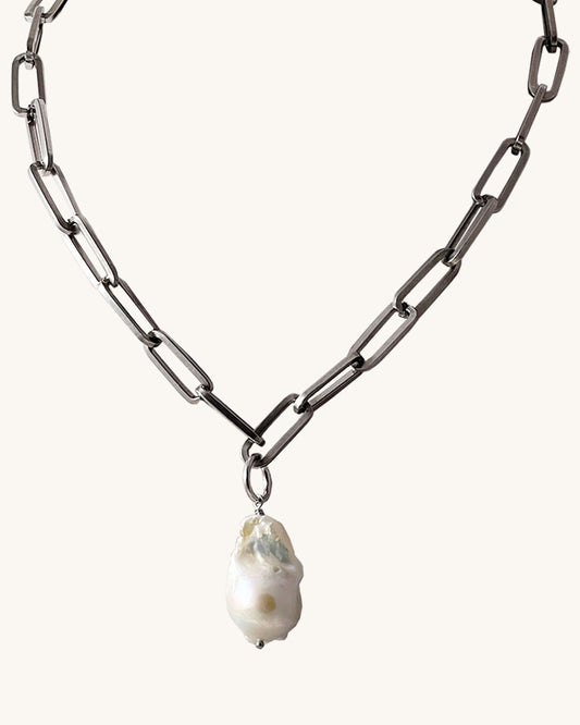 BAROQUE PEARL PAPERCLIP CHAIN NECKLACE IN SILVER