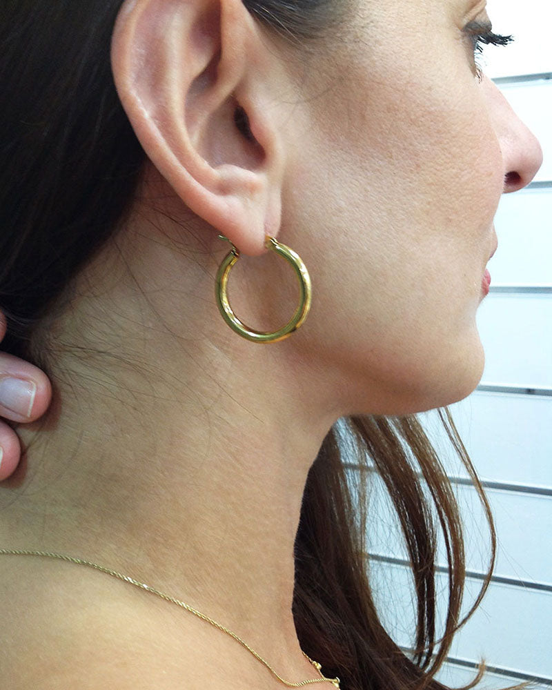 25mm GOLD HOOP EARRINGS