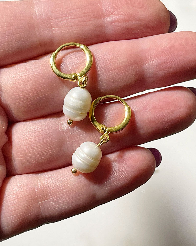 AUDREY PEARL HOOPS