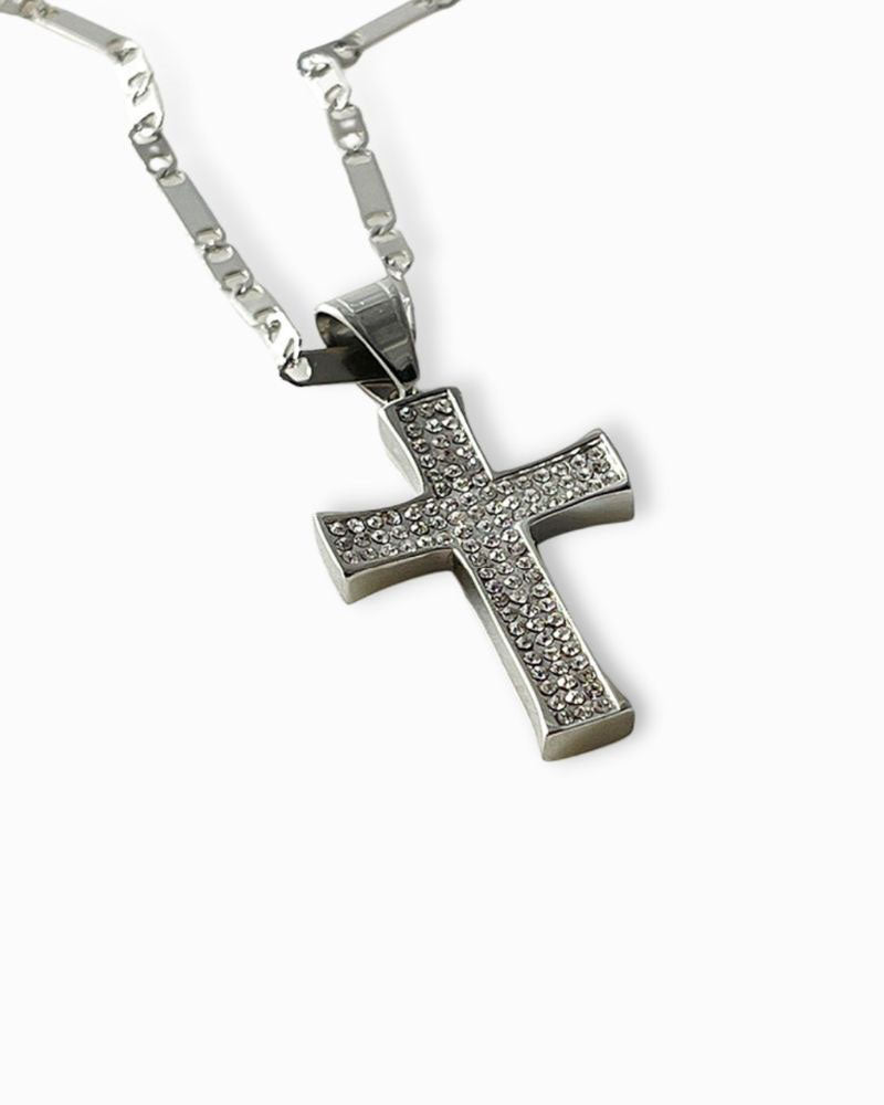 CROSS CRYSTAL PENDANT NECKLACE IN SILVER