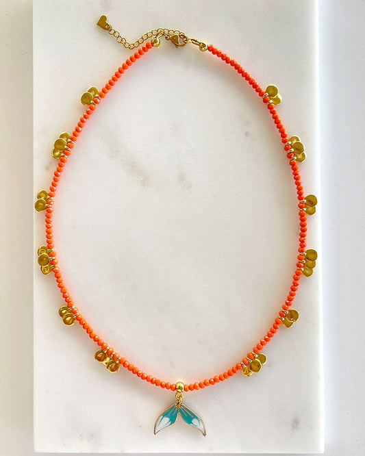 FISH TAIL NECKLACE IN CORAL BEADS