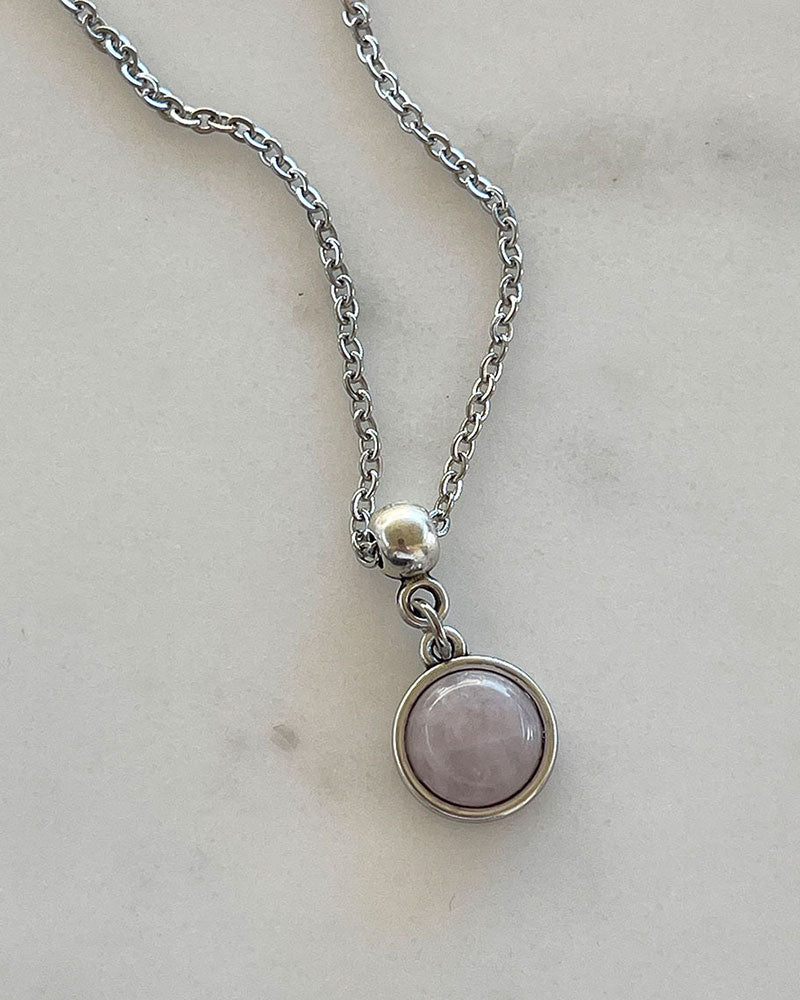 GEMSTONE NECKLACE IN SILVER