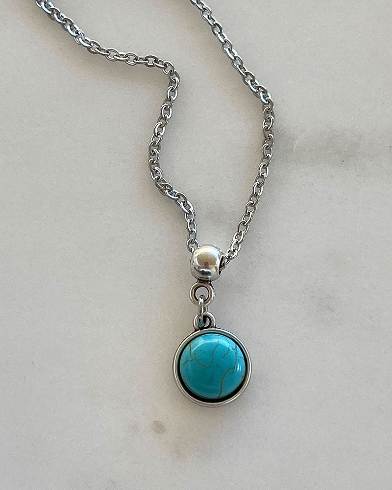 GEMSTONE NECKLACE IN SILVER