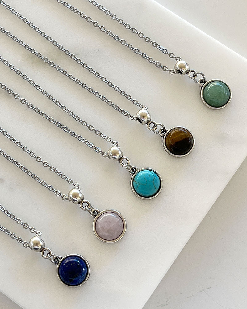 GEMSTONE NECKLACE IN SILVER