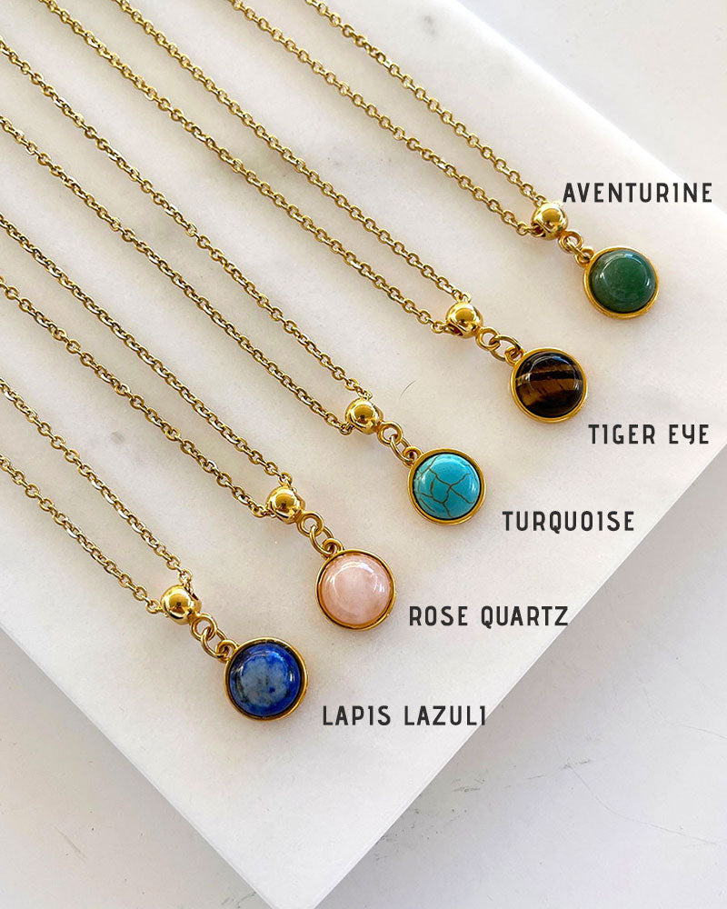 GEMSTONE NECKLACE IN GOLD