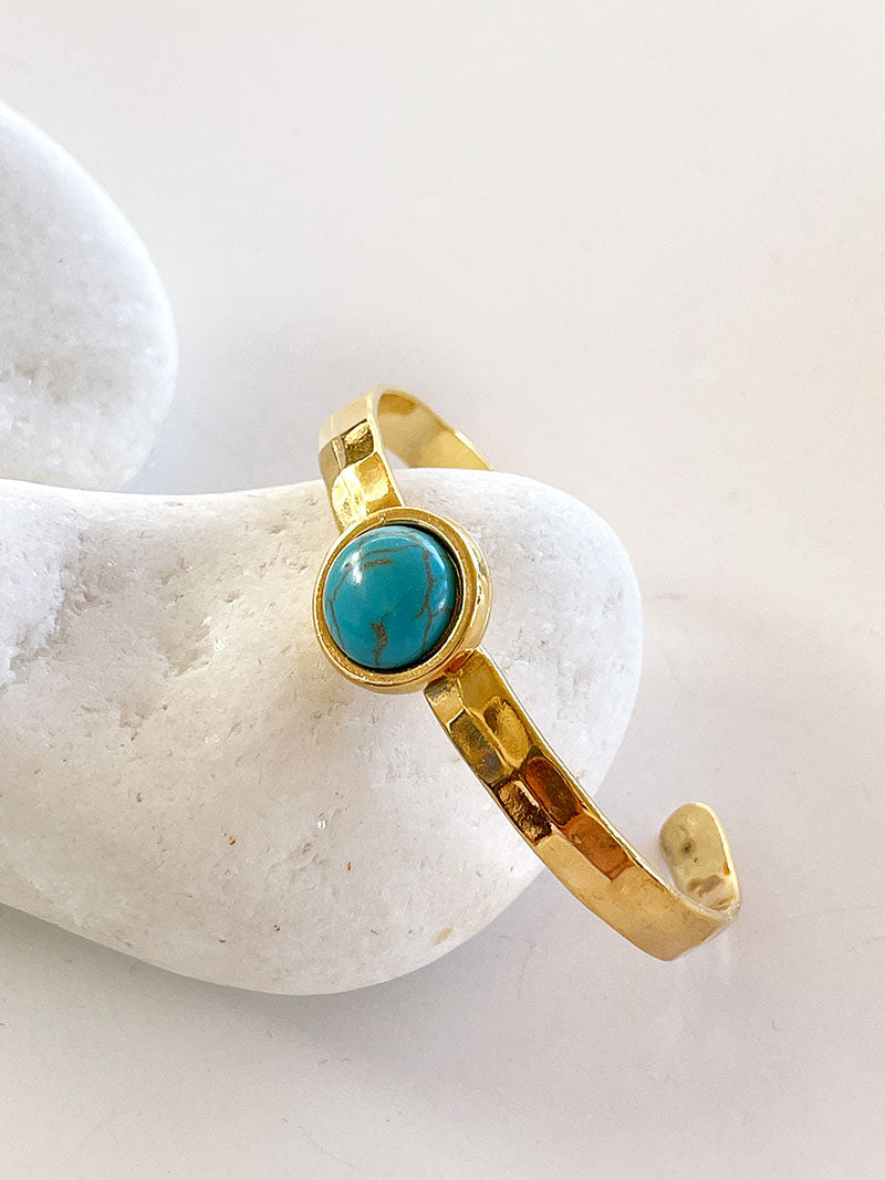 GEMSTONE CUFF BRACELET IN GOLD