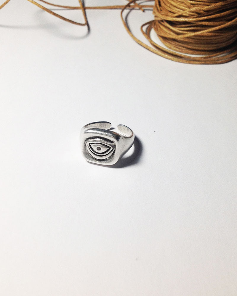 SILVER EYE RING