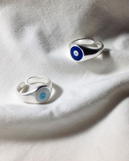 EVIL EYE WHITE RING IN SILVER