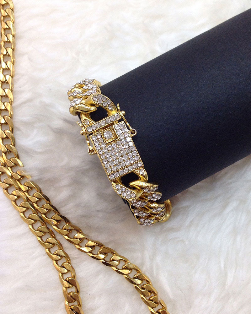 MIAMI CUBAN LINK ICED BRACELET IN GOLD