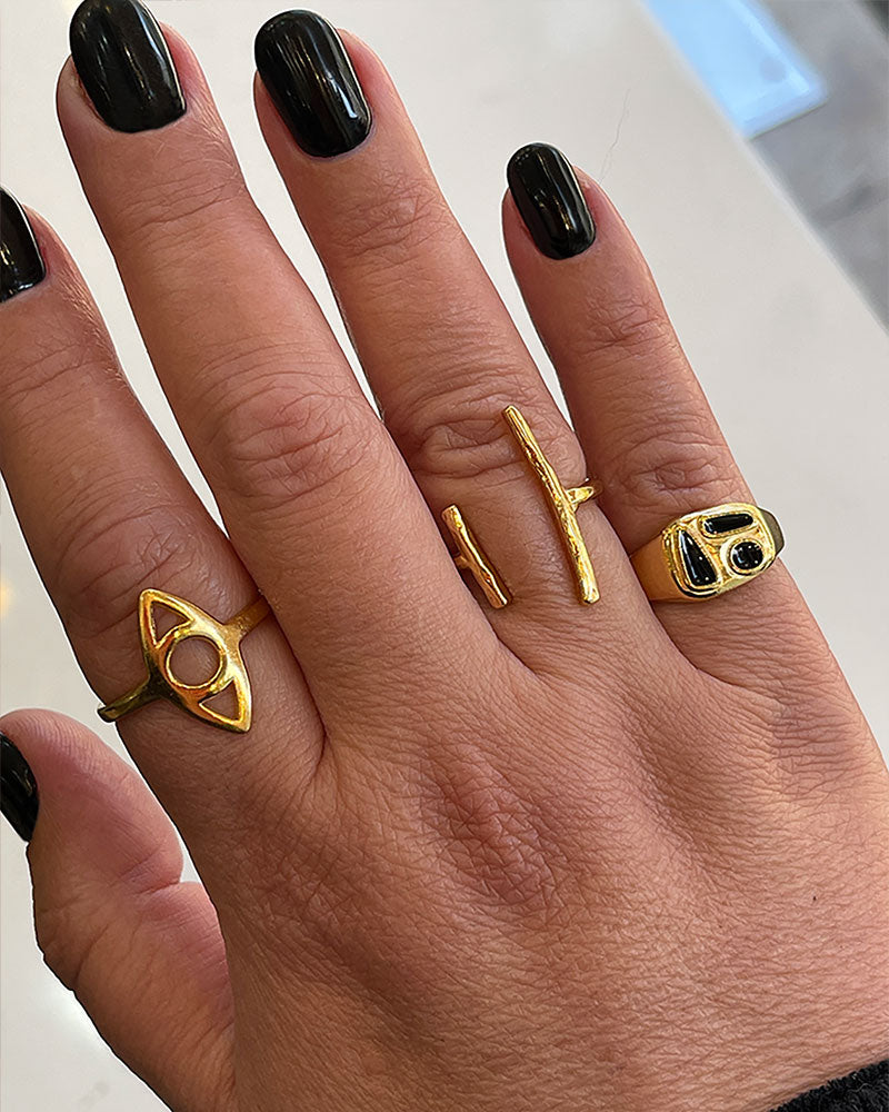 OPEN BAR RING IN GOLD