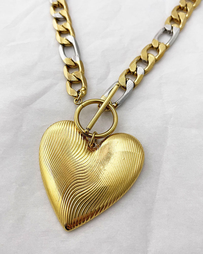 LOLITA HEART NECKLACE IN GOLD