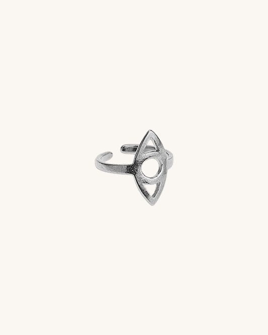 MINIMALIST EYE RING IN SILVER